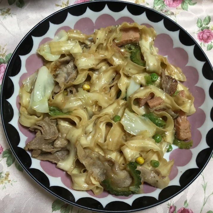 汁なし刀削麺